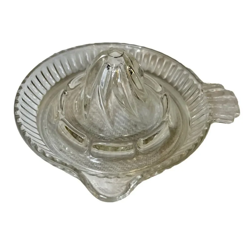Vintage Clear Glass Hand Juicer Reamer With Lip And Handle Rib Design